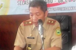 Kepala Dinas Kearsipan Dan Perpustakaan Kabupaten Kuningan Drs. Ucu Suryana, M.Si 